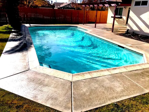 44138 Kirkland Ave, Lancaster, CA 93535