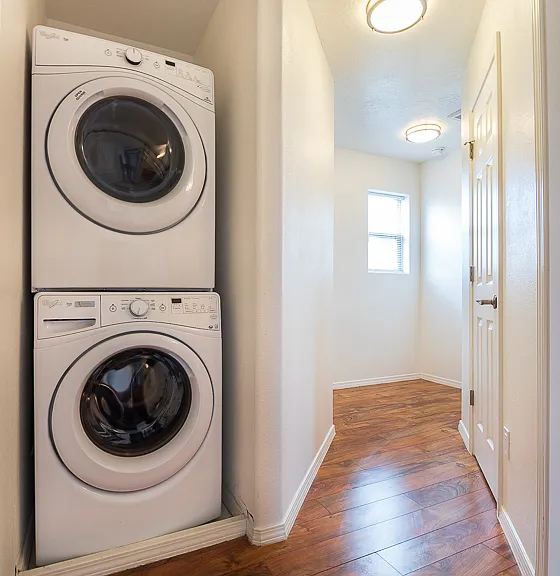 Washer / Dryer In Unit