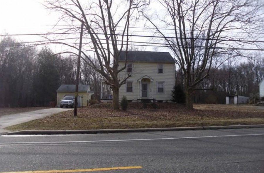 2nd image of 279 Route 130