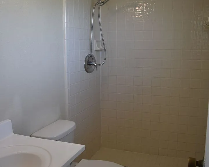 3134 Edgewood Dr NE — Photo 30