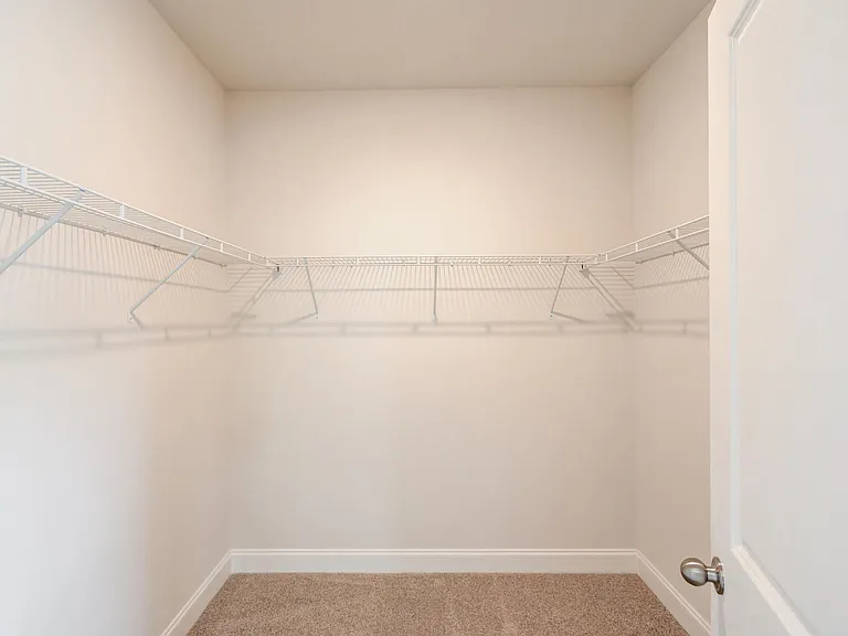 1290 Ainsworth Aly #1 — Photo 22