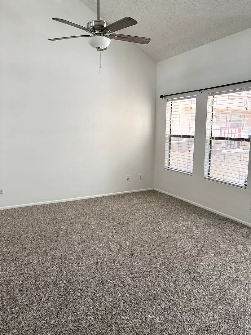 **Nice 2br/1ba Condo - (Alma School & Southern) — Photo 3