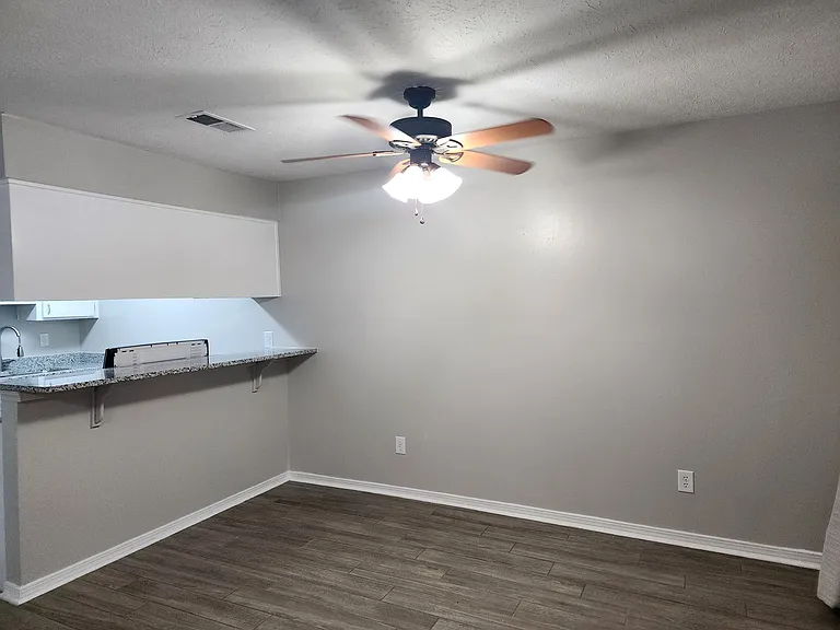 6568 Harbour Blvd — Photo 17