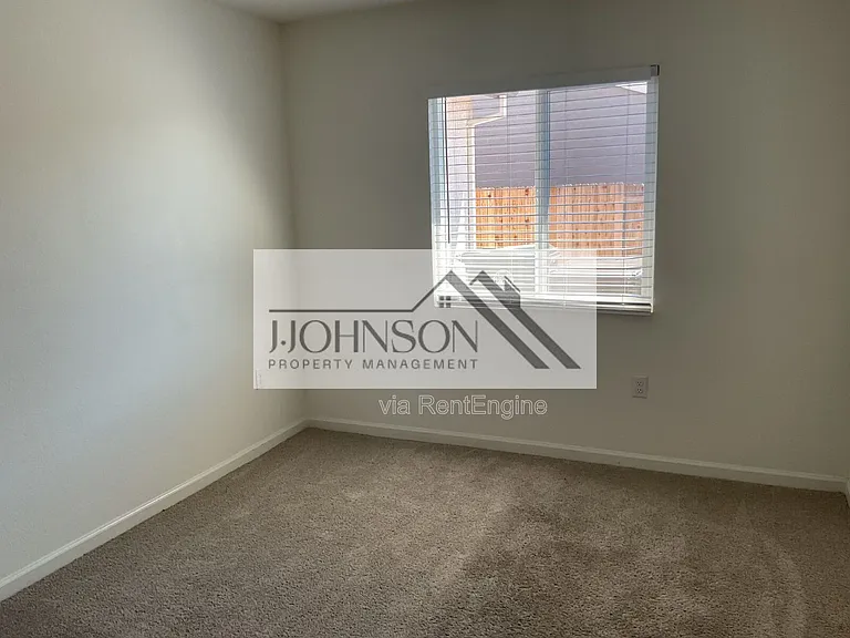 2456 Enantio St — Photo 6