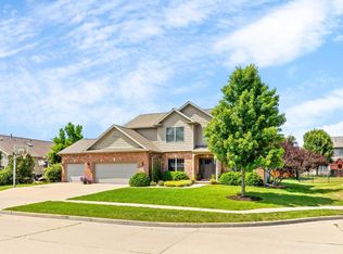 2205 Revere Rd, Bloomington, IL 61705