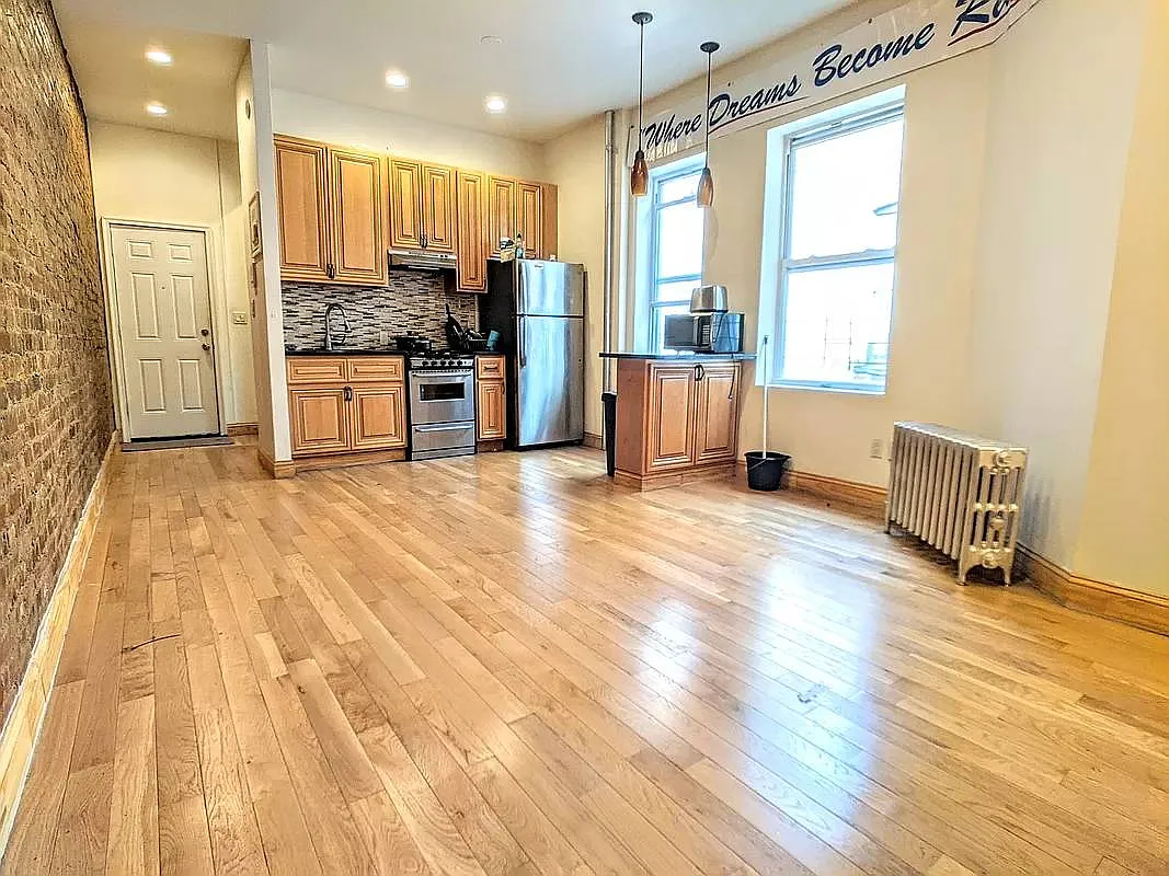 1385 Saint Johns Place 7