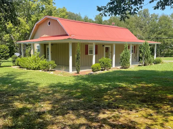 83 Smith Rd, Hokes Bluff, AL 35903