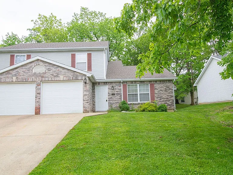 1316 Valley Creek Ln — Photo 24