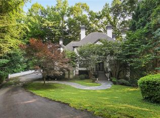 5390 Harrowood Ln, Sandy Springs, GA 30327