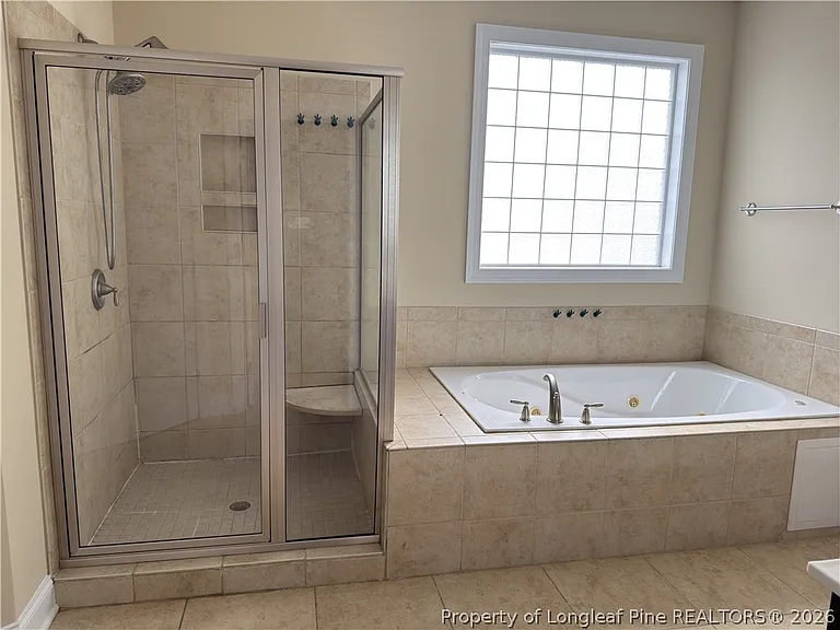 4015 Summerberry Dr — Photo 11