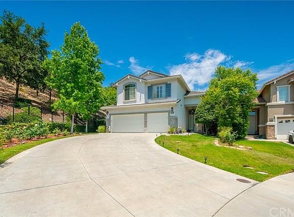 5th image of 1600 Diamond Valley Ln