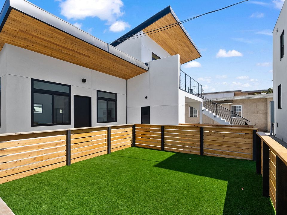 Common turf area for all residents
