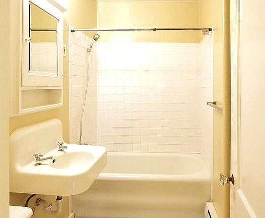 3rd image of 1621 17th Ave APT 306