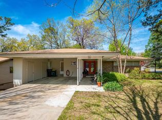 2 Pilot Point Pl, Little Rock, AR 72205