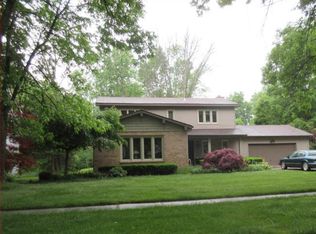 5301 Stony Creek Dr, Midland, MI