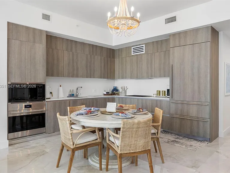17550 Collins Ave #802 — Photo 2