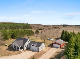 8690 E Erdt Rd, Suttons Bay, MI 49682