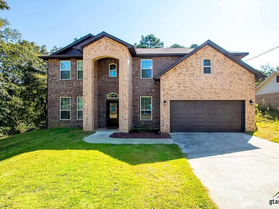 1st image of 358 Carriage Ln