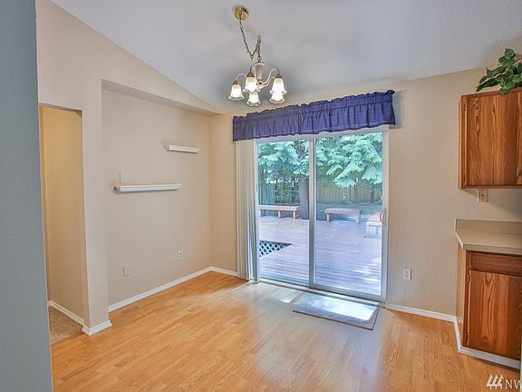 3rd image of 15712 86th Avenue Ct E