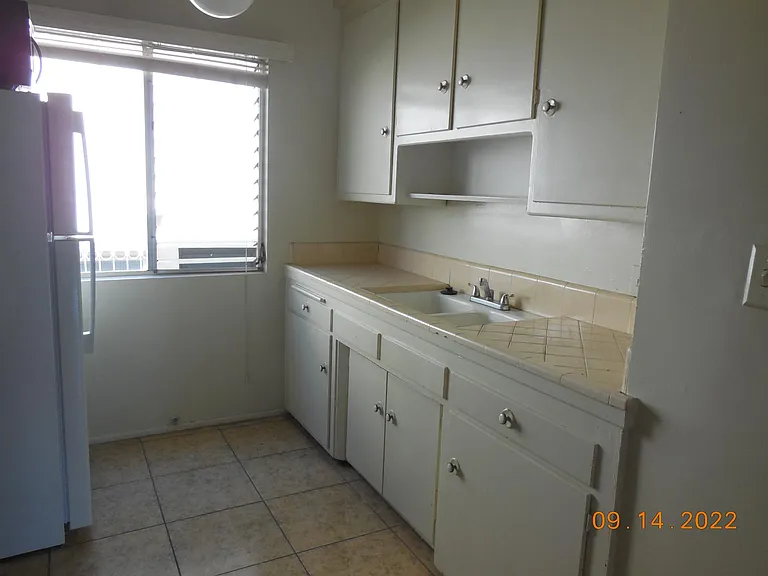 724 S Sycamore Ave #104 — Photo 6