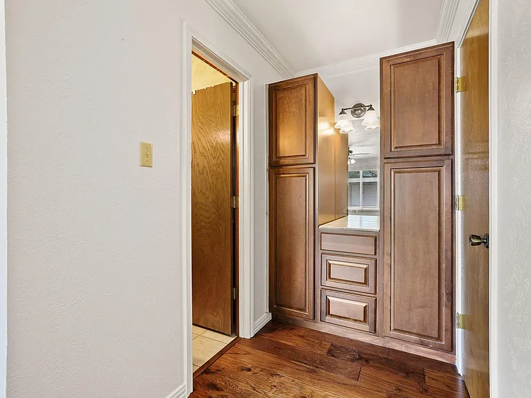 12869 FM 1385 — Photo 17