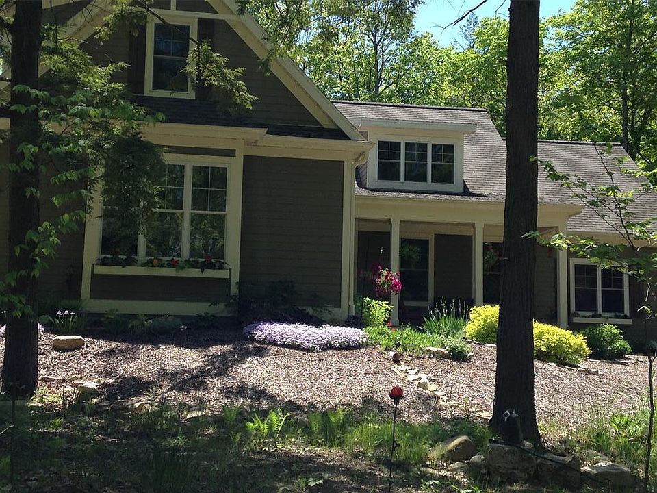 1st image of 5605 Fern Wood Ln