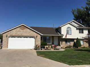 1388 W 1625 S, Syracuse, UT 84075