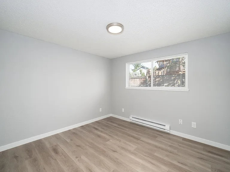 Pine Tree Lane Apartments — Photo 27
