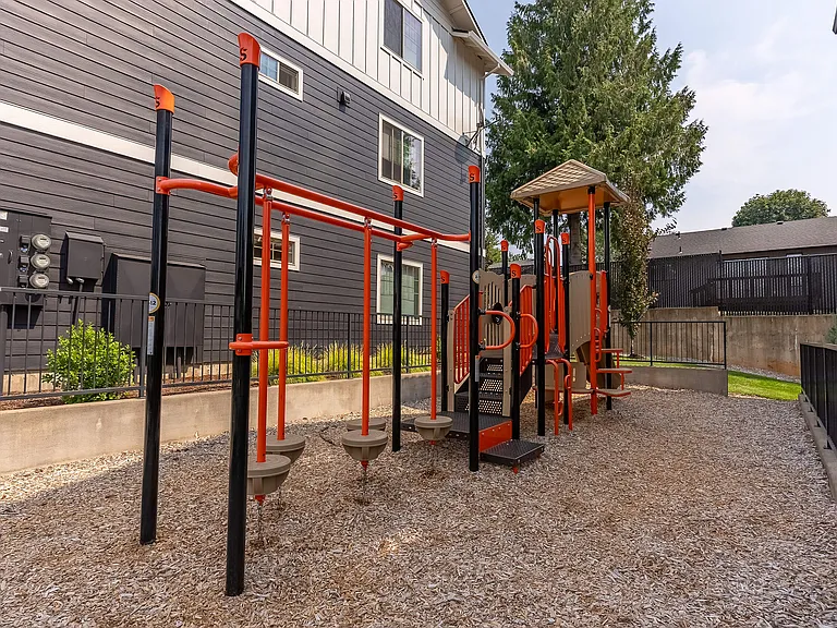 Sandyplace Apartment Homes — Photo 37