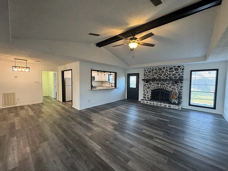 4740 Baywood Ln — Photo 5