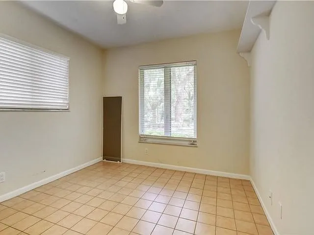 10890 SW 83rd Ave — Photo 17