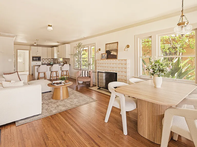 365 W Sierra Madre Blvd — Photo 10