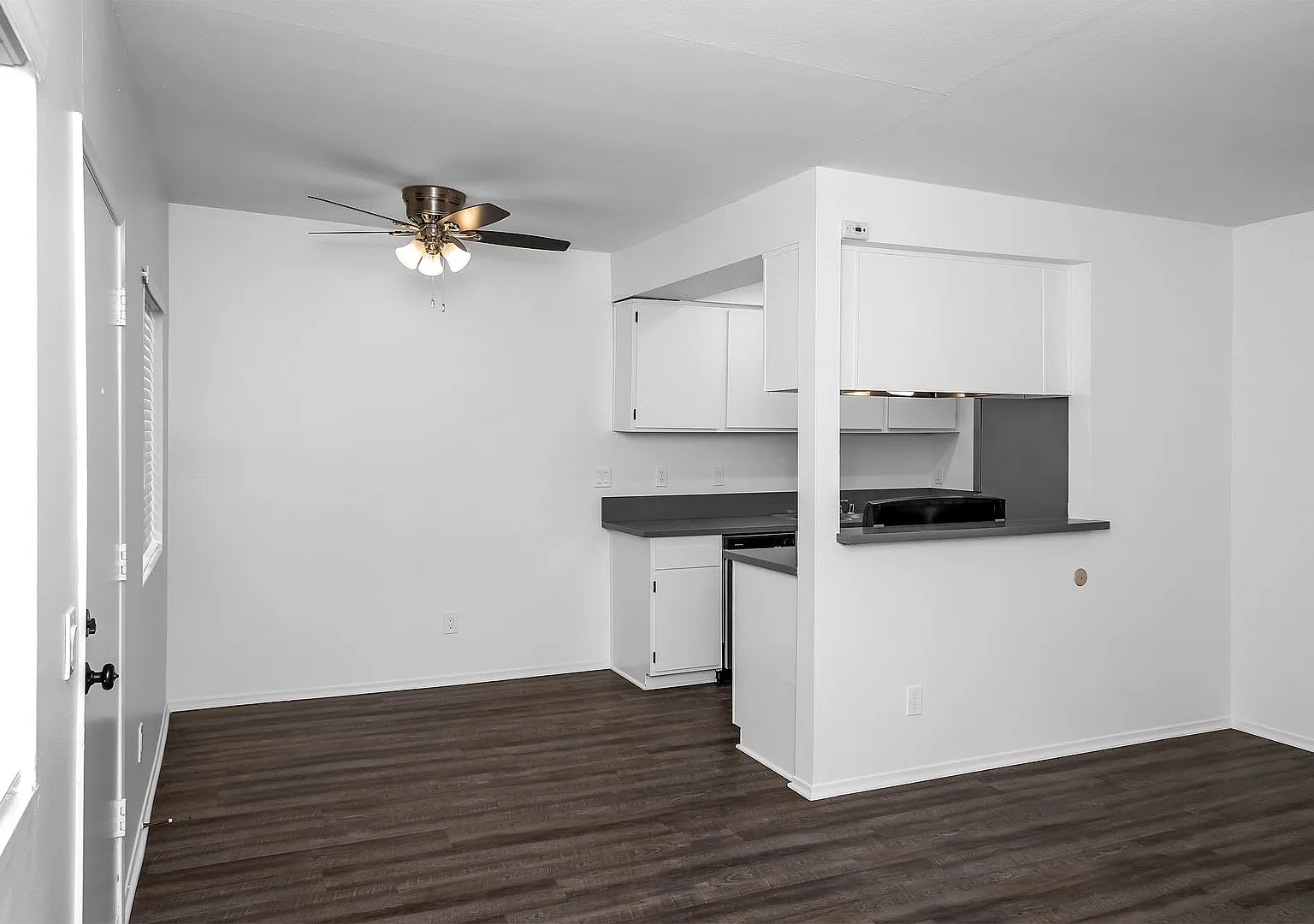 520 W. Wilson — Photo 4