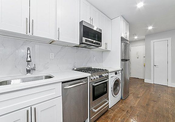 2nd image of 326 E 117th St APT 26