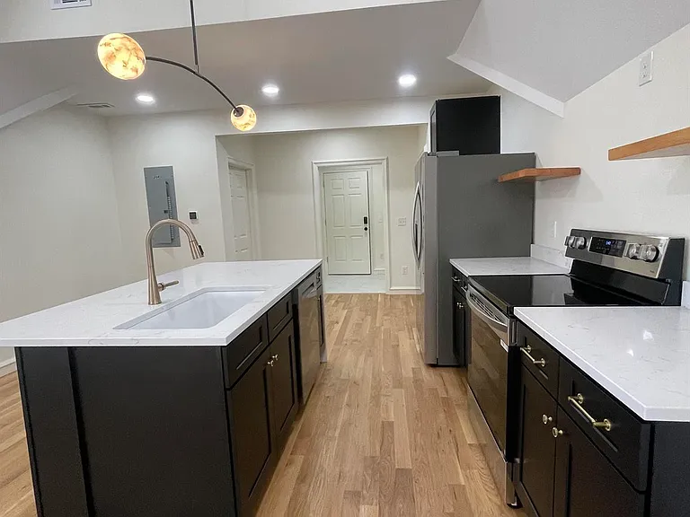 1005 Madison Ave — Photo 26