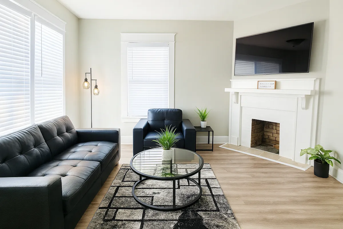 2 bed, 1.0 bath, 1199 sqft, $1,450 — Photo 2