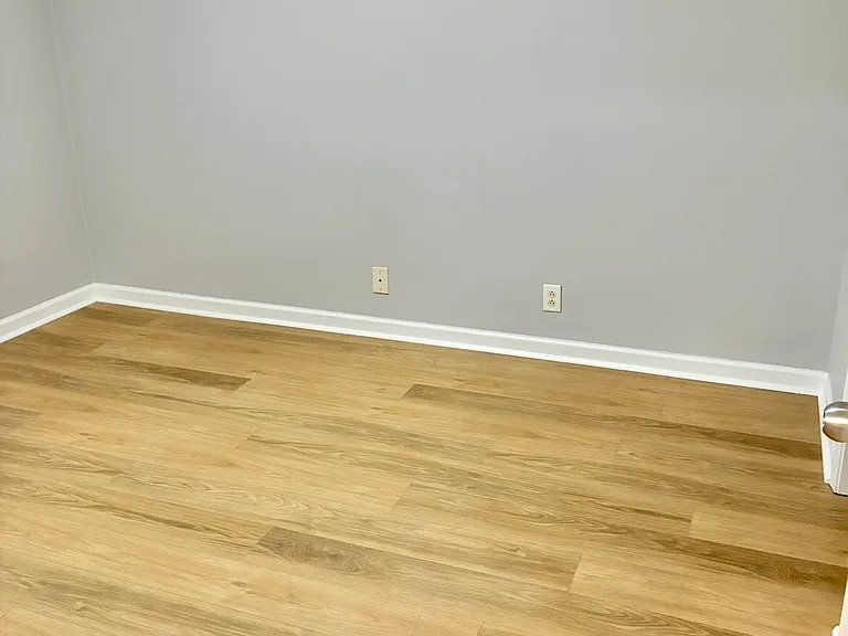 1430 Amal Dr — Photo 10