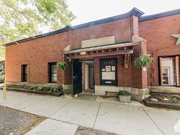 2nd image of 3535 W Wrightwood Ave #2