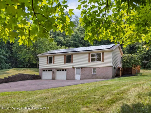 974 Old Post Road, New Paltz, NY 12561