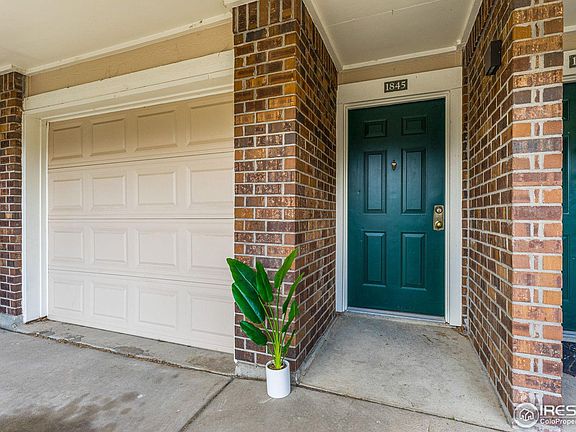 2nd image of 1845 Spaulding Cir #21
