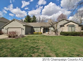 2406 N Nottingham Ct, Champaign, IL 61821