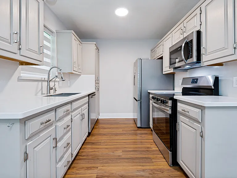3055 Panhandle Dr — Photo 4