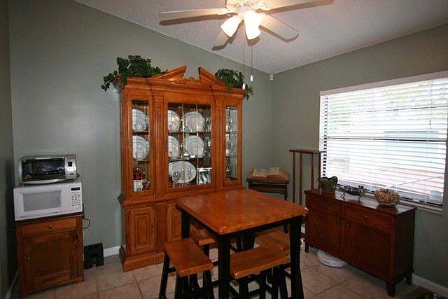 2nd image of 1394 Bridlebrook Dr