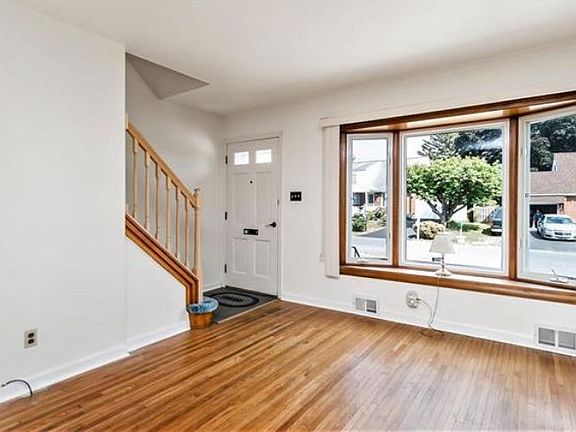4th image of 4321 Chetwin Ter