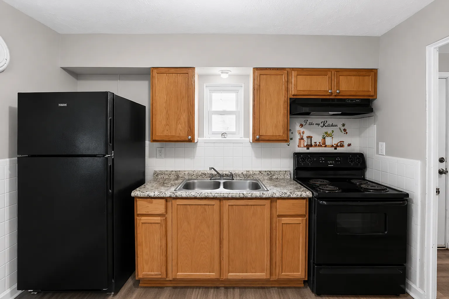 2 bed, 864 sqft, $1,370 — Photo 3