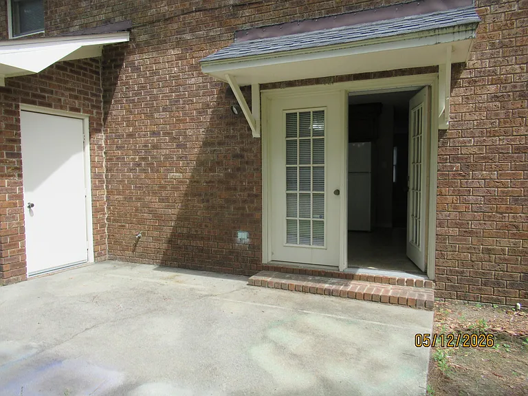 170 Gertrude Dr — Photo 2
