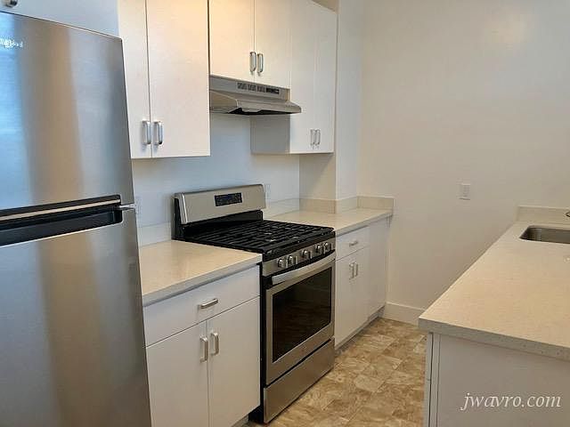 1st image of 605 Scott St APT 8