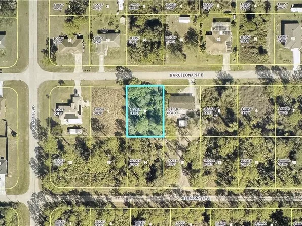 1056 Barcelona ST E, LEHIGH ACRES, FL 33974