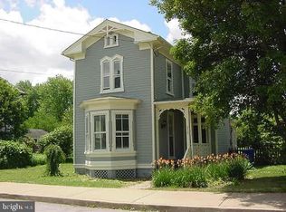 215 Blue Ridge Ave, Front Royal, VA 22630