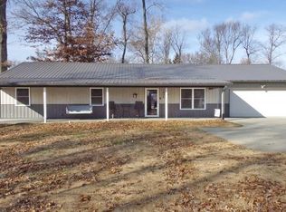 1404 Kimmell Rd, Vincennes, IN 47591